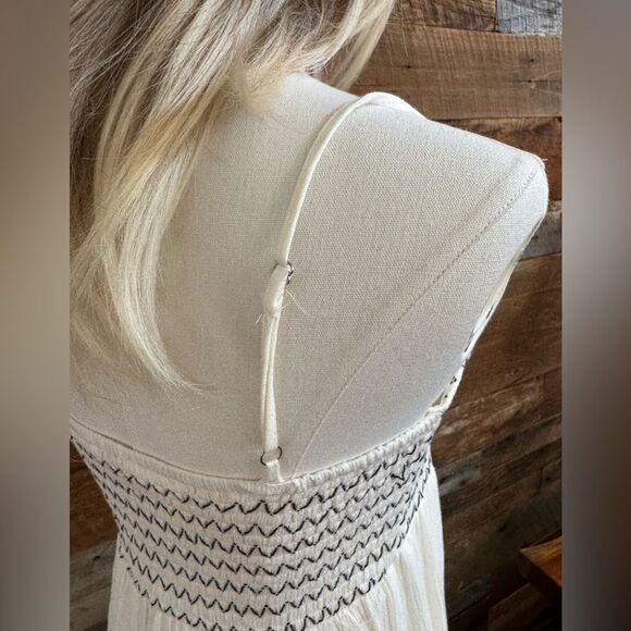 ✨ Umgee Boho Maxi Dress – Size S ✨🌿
👗 Effortless + Breezy + Beautiful - Picture 7 of 9